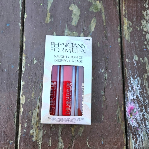 Physicians Formula Naughty to Nice Lip Set - Red and Pink - Picture 4 of 9